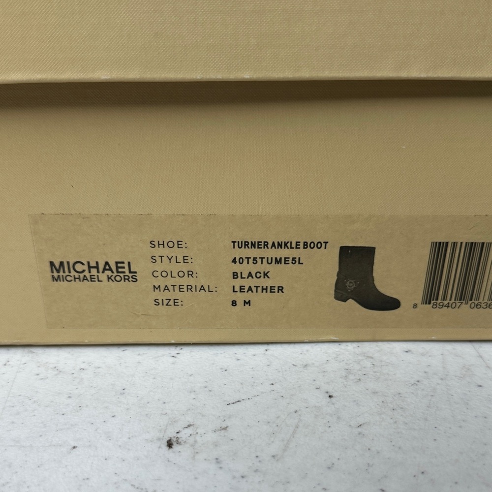 Michael Kors Turner Black Leather Ankle Boots New Size 8 - Picture 3 of 17